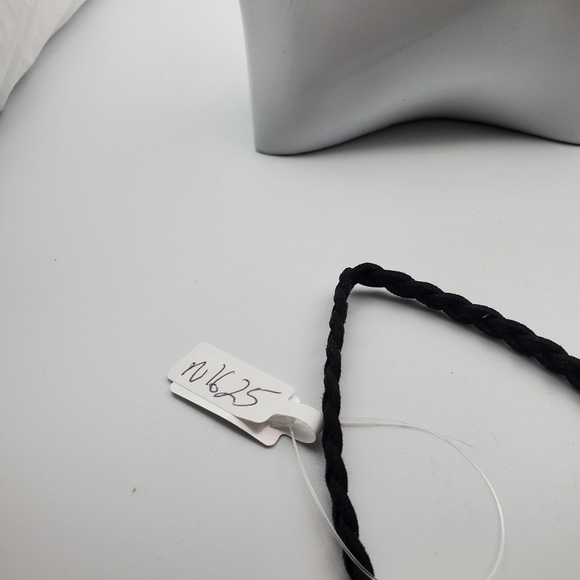 Native thread black spooled twine necklace N1625 - Picture 4 of 4